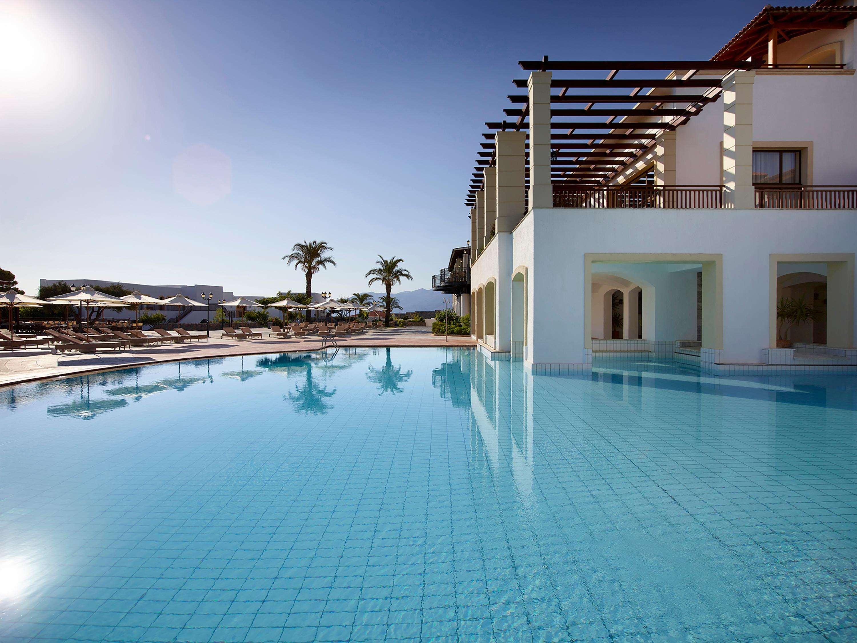 Vox maris resort 5 турция. Creta Maris Beach Resort 5. Греция отель Крета Марис шампуни.